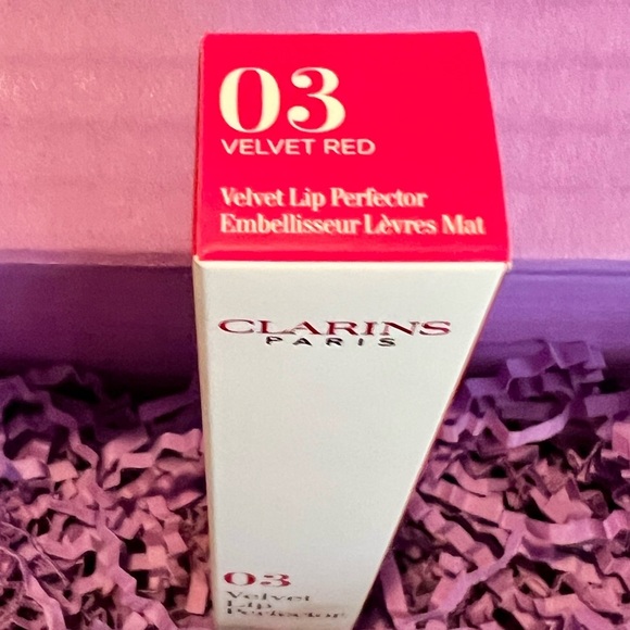 Clarins Paris Velvet Lip Perfector in 03 Velvet Red - Picture 7 of 14